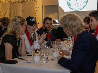 Bild från "Z^4"