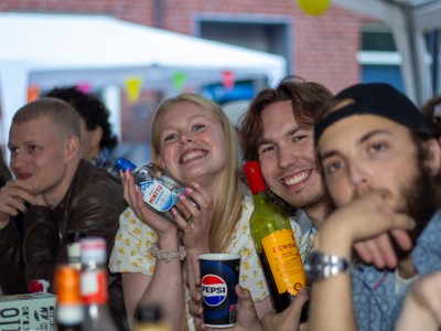 Bild från "DaltonZ Sommarmiddag"