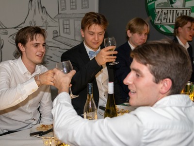 Bild från "Zångbokzittningen"