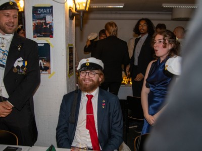 Bild från "Zångbokzittningen"