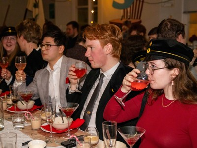 Bild från "Juldrycksprovning med tillbehör"